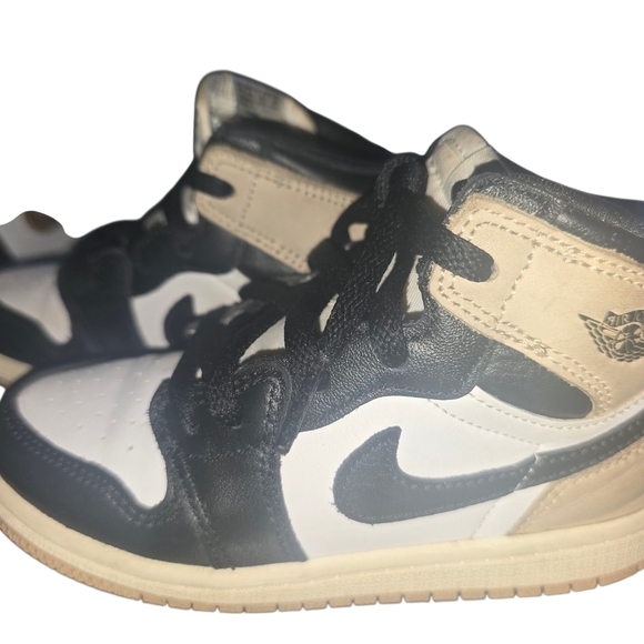 Kids Black and Tan Sneakers - Picture 2 of 4